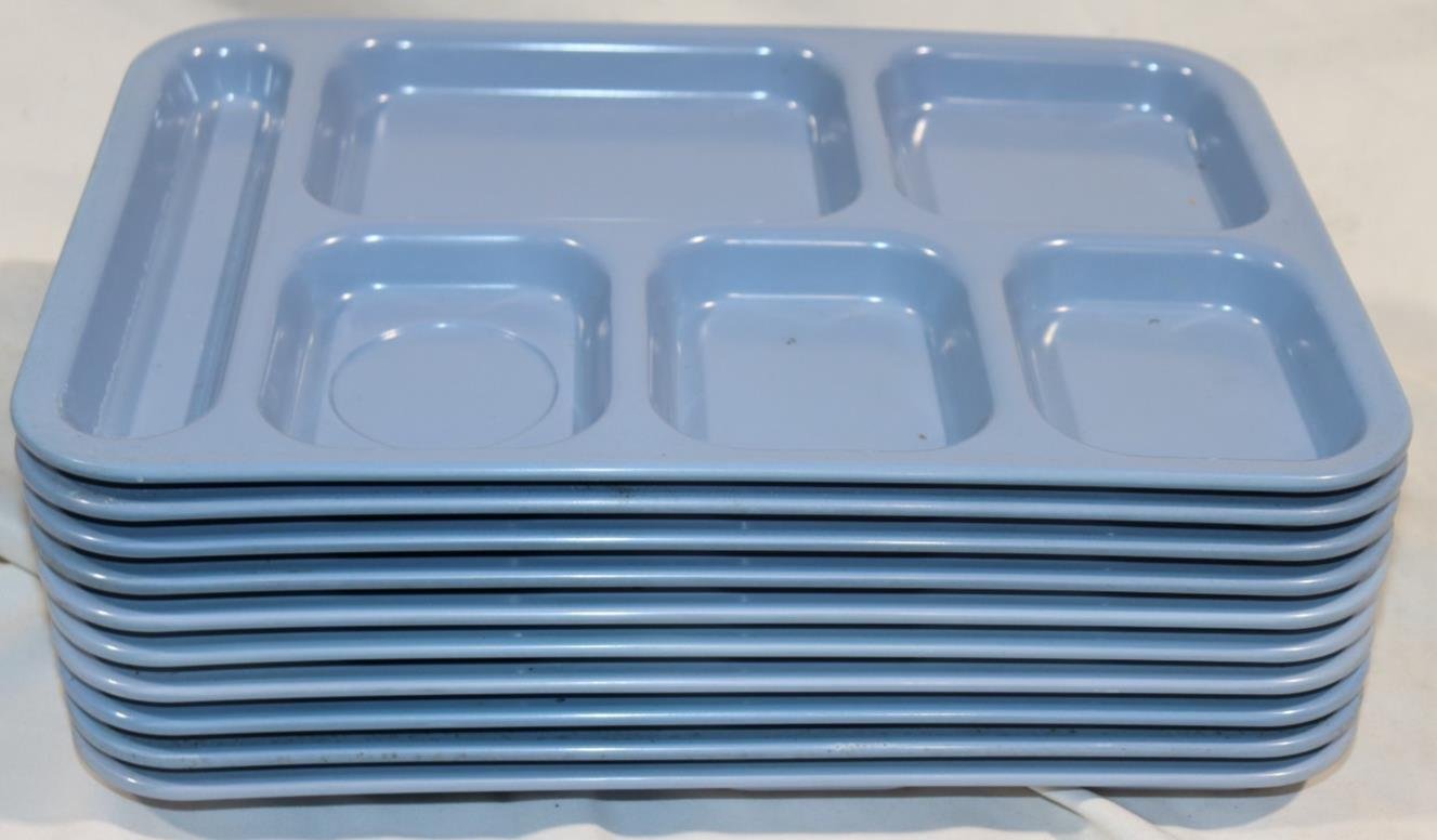 10 Pack - Carlisle 6 Compartment Cafeteria Food Tray Blue 14-1/2" x 10", N43988 - NMB Restaurant Equipment