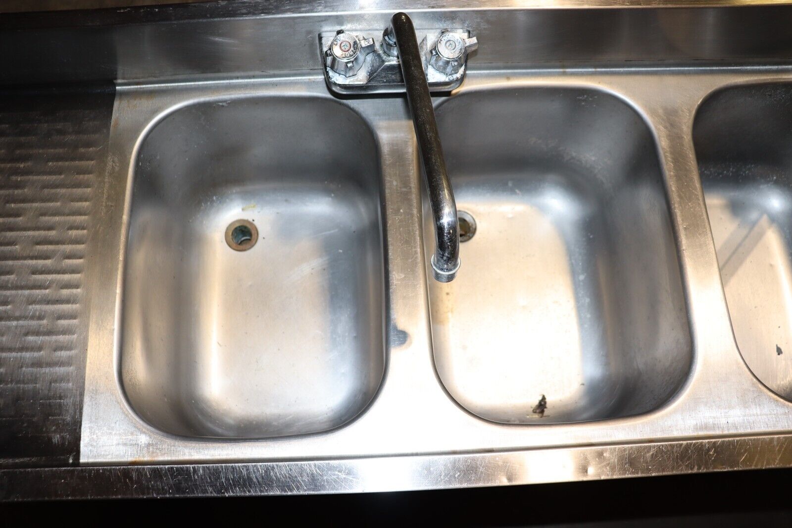 Krowne Metal 4 Compartment Stainless Bar Sink 19"D w/ Two 12" Drainboards, Used