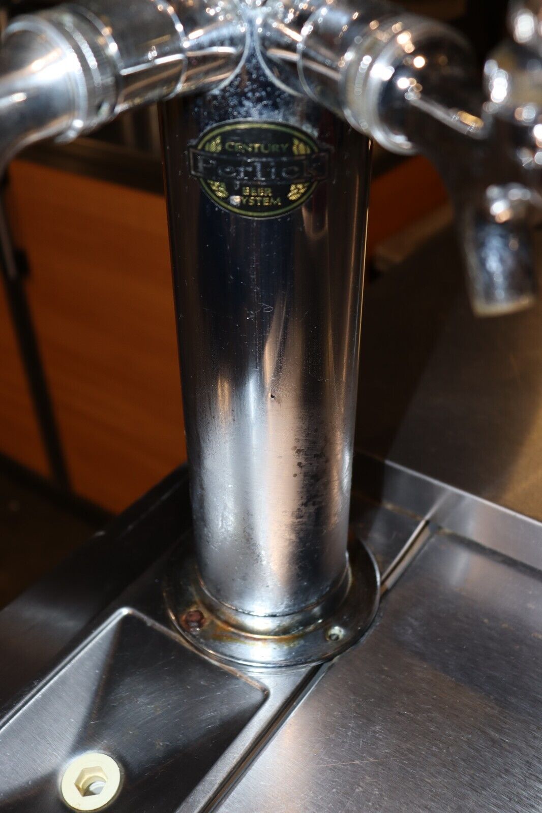 Beverage Air BM23C 24" Kegerator, Dual Perlick Tap, w/ Round Glass, Tested