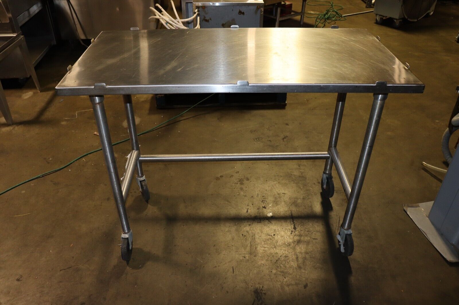 24"W x 48"L Stainless Steel Restaurant Work Table for Poly Top (NOT INCLUDED)