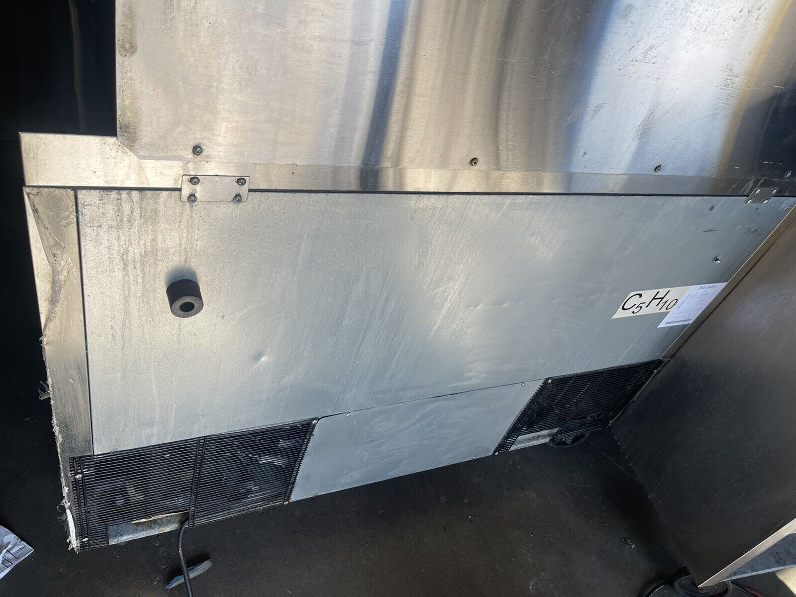 Atosa MSF8306GR 48" Mega Top Salad Sandwich Prep Station Table 18 Pan 13.4 Cu.Ft