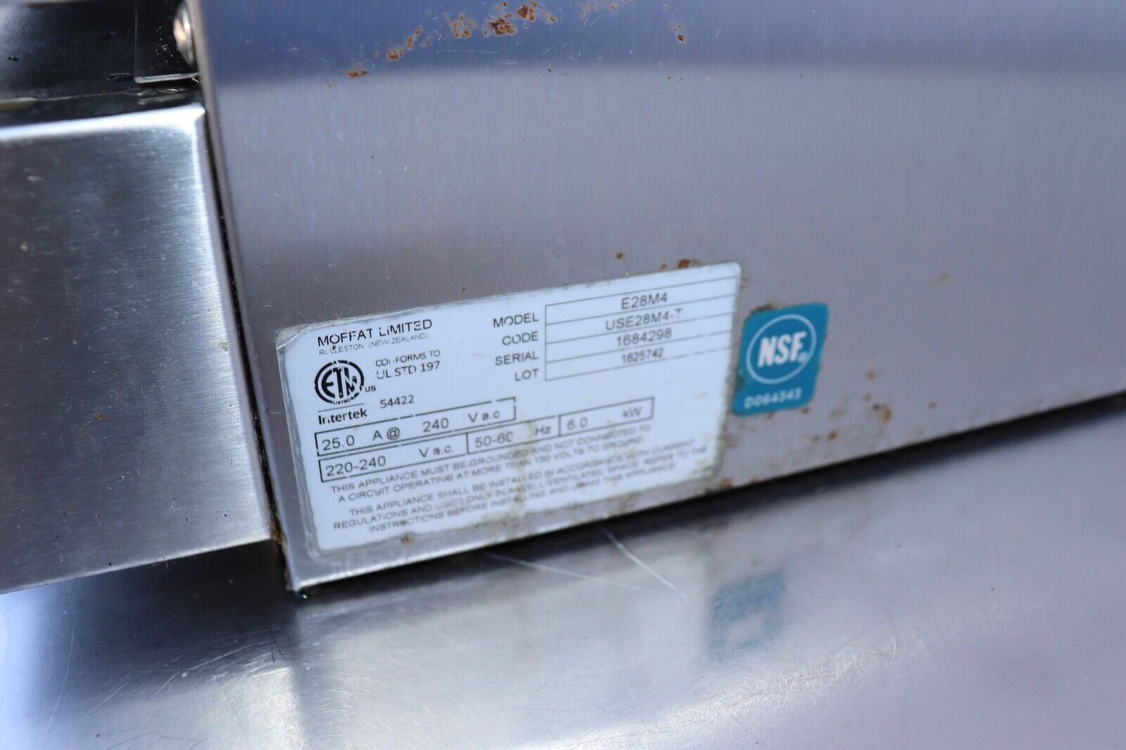 Moffat Turbofan E28M4 Manual Full Size 4 Pan Commercial Electric Convection Oven