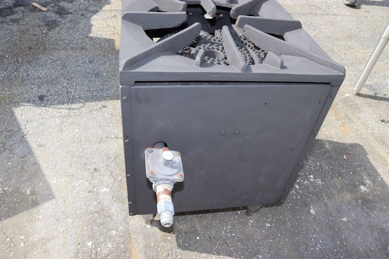 Imperial ISPA18 18 in 1 Burner Gas Stock Pot Range, Used, Floor Model, Clean