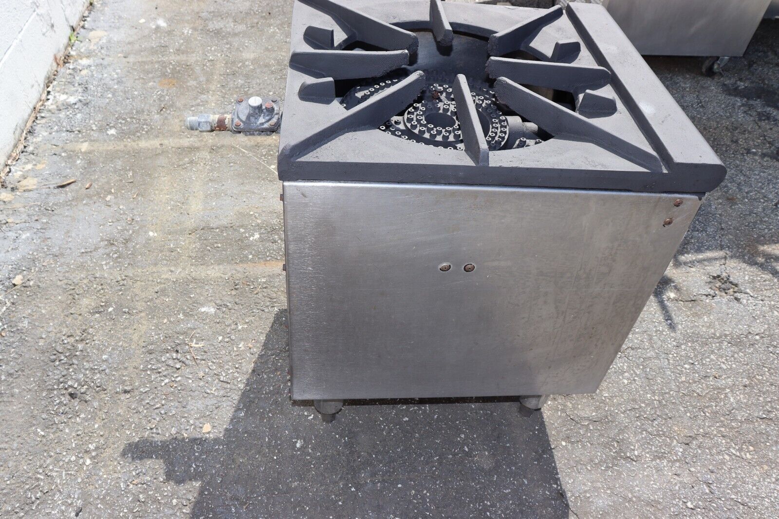 Imperial ISPA18 18 in 1 Burner Gas Stock Pot Range, Used, Floor Model, Clean