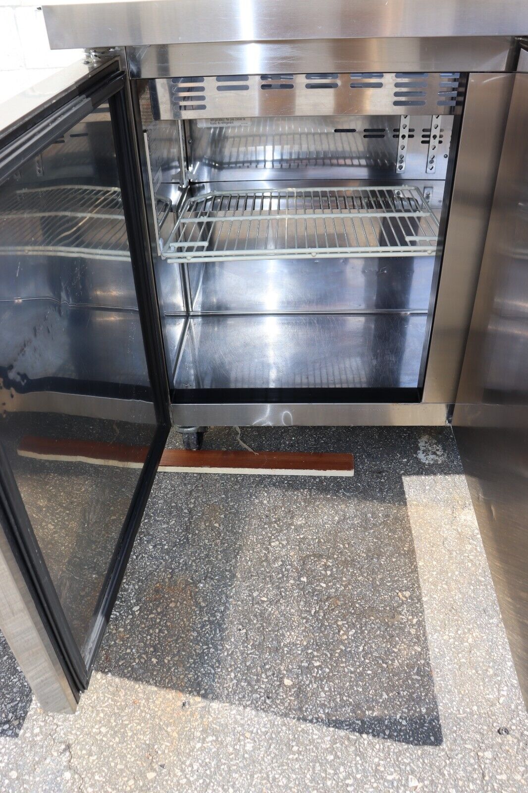 Kool-It KSTM-72-3 72" Mega Top Sandwich Salad Prep Table 3 Doors, 30 Pans, Used