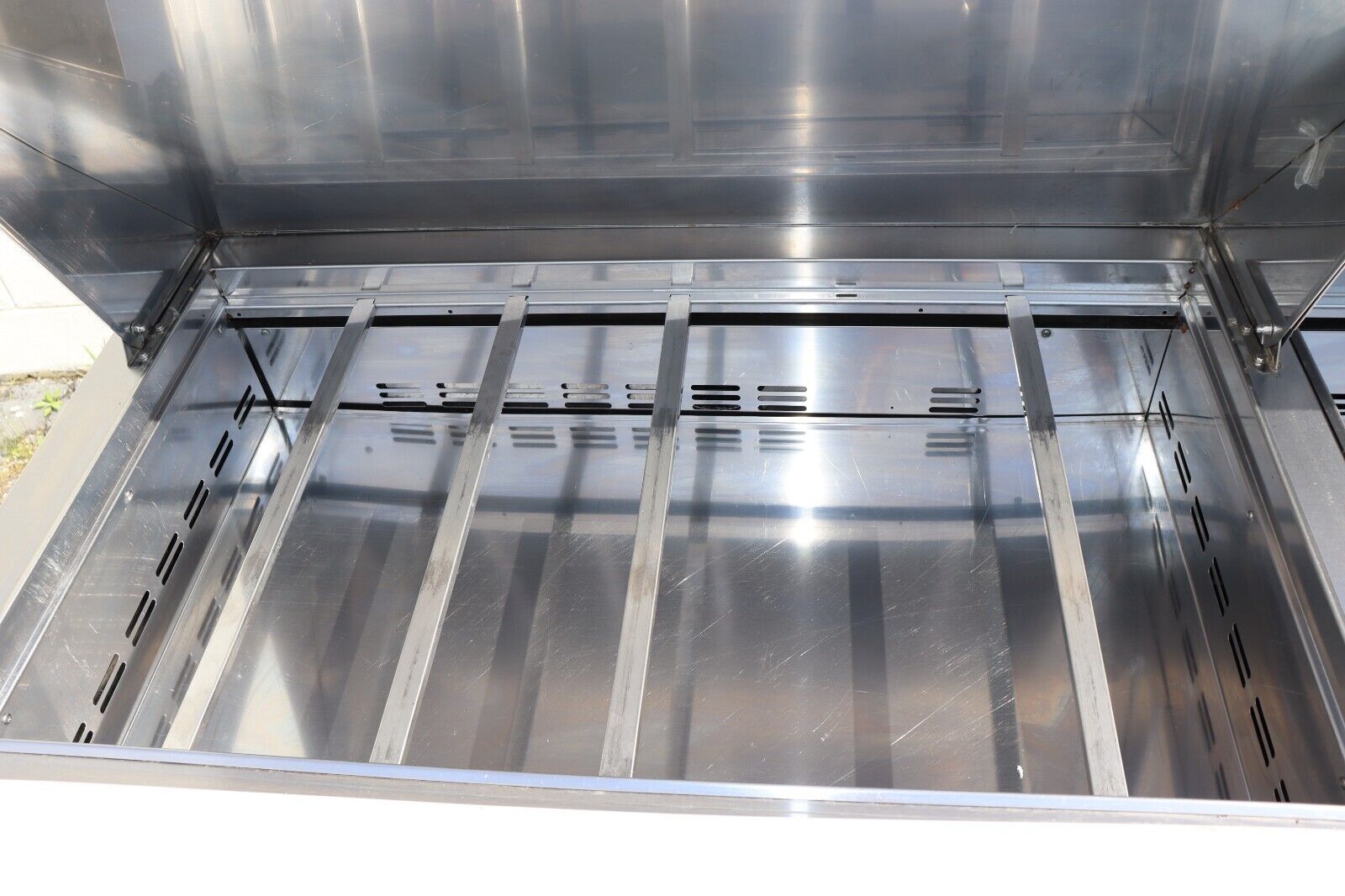 Kool-It KSTM-72-3 72" Mega Top Sandwich Salad Prep Table 3 Doors, 30 Pans, Used