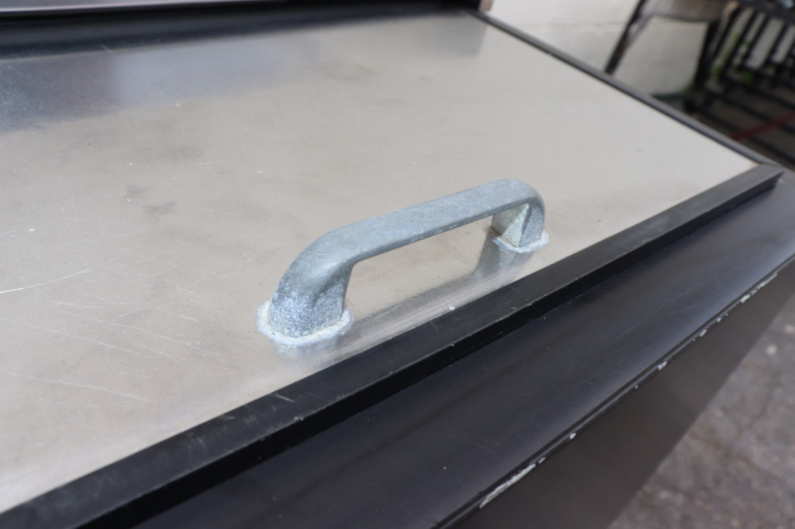 Perlick FR48RT-3 48"W Glass Froster Beer Mug / Plate Chiller, Tested, CLEAN