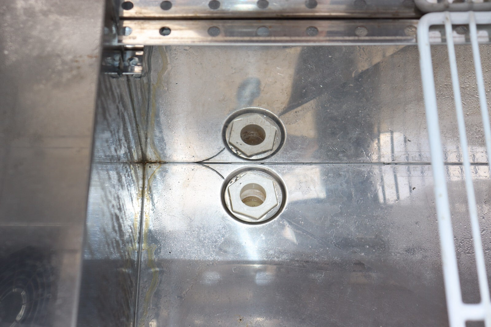 Perlick FR48RT-3 48"W Glass Froster Beer Mug / Plate Chiller, Tested, CLEAN