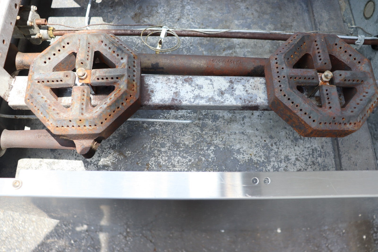 Garland Sunfire 36" Gas Restaurant Range w/ 6 Burners & 1 Std Oven, Used, CLEAN