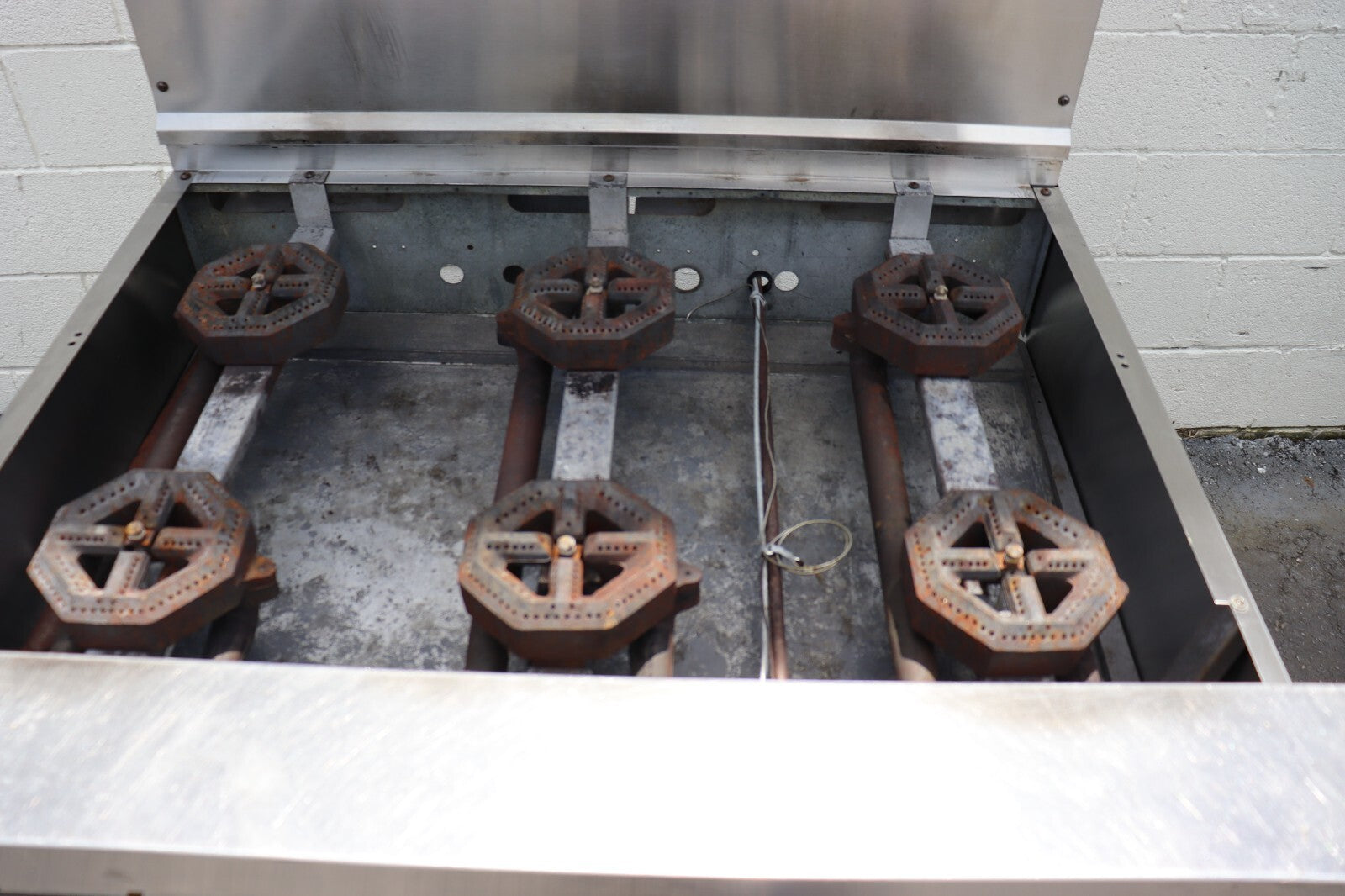 Garland Sunfire 36" Gas Restaurant Range w/ 6 Burners & 1 Std Oven, Used, CLEAN