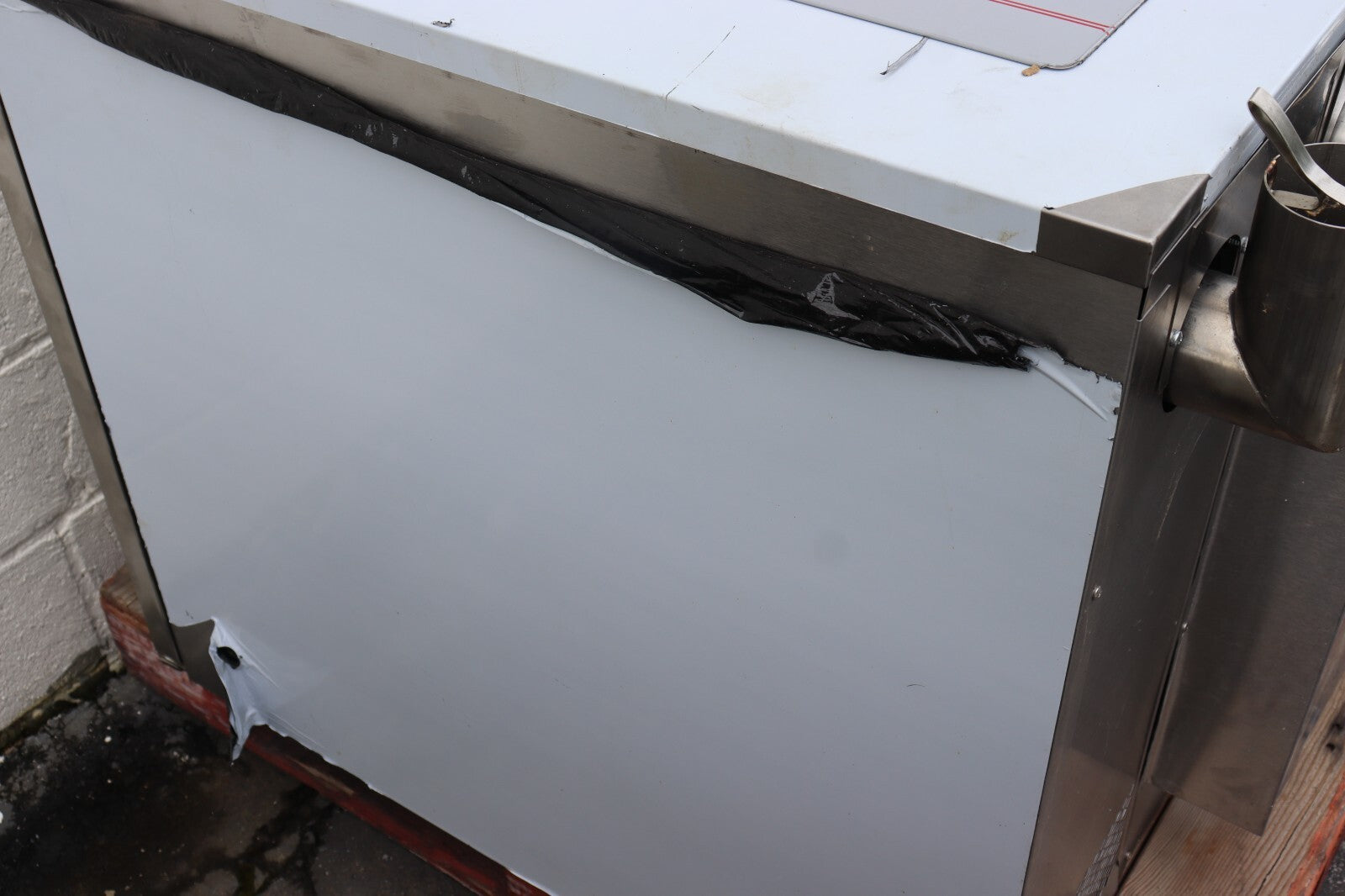 Blodgett CNVX-14G Combi Gas Oven, 65,000 BTU, New Open Box, No Stand Included