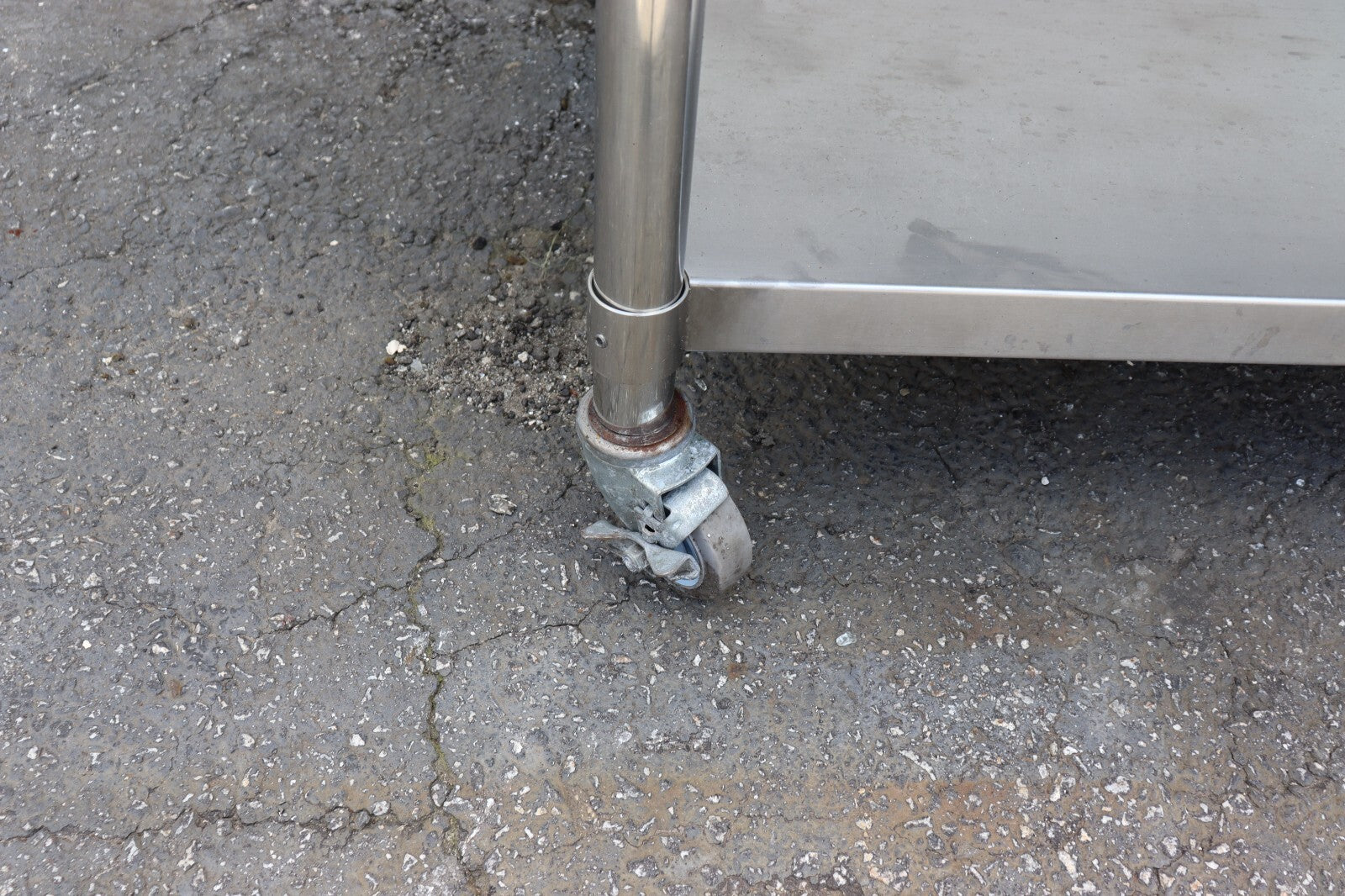 Klinger's PES-3048 48" Stainless Steel Equipment Stand, w/ Casters, Used