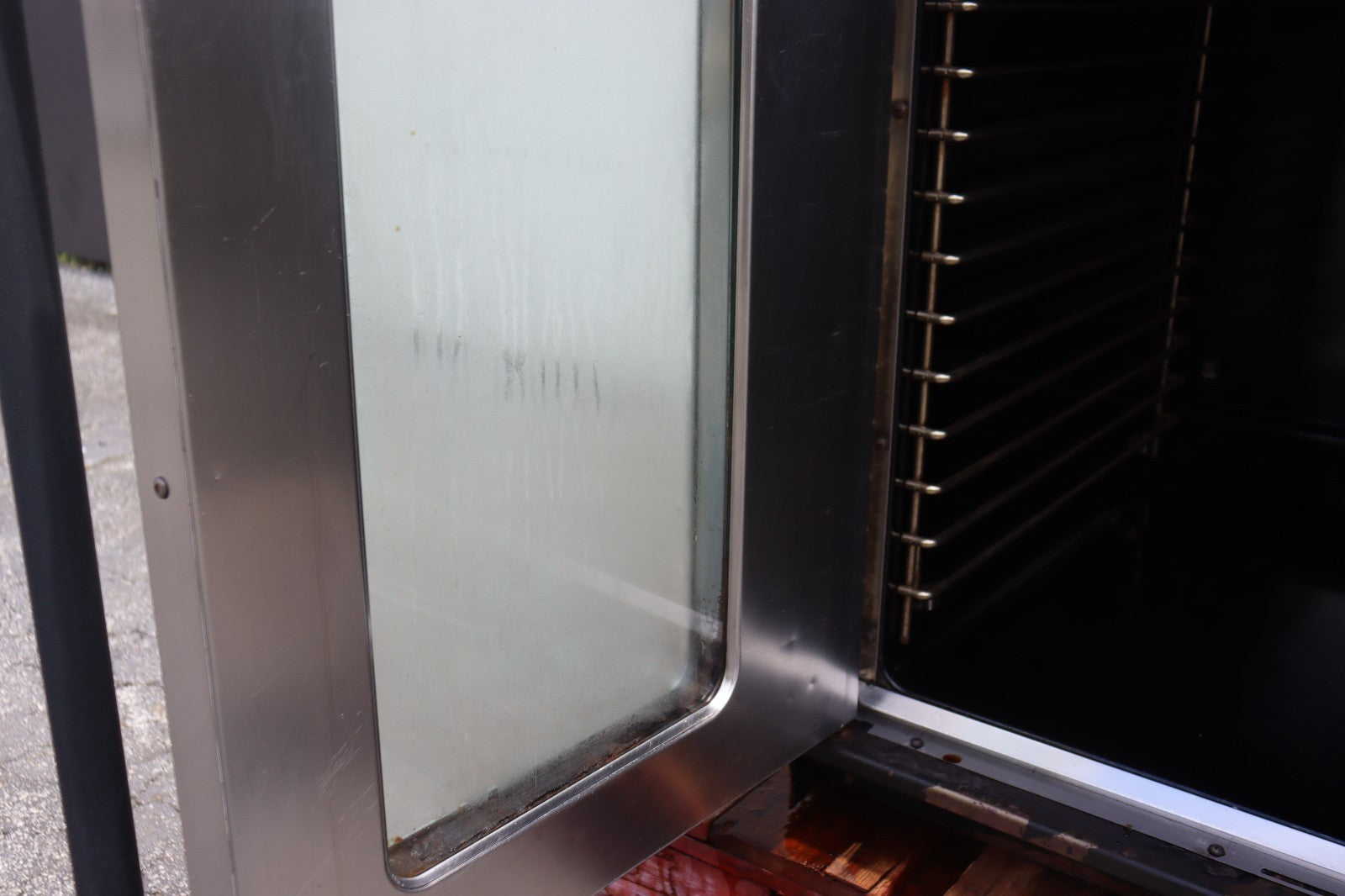 DUKE MANUFACTURING GAS CONVECTION OVEN, USED, MISSING RACKS, CLEAN