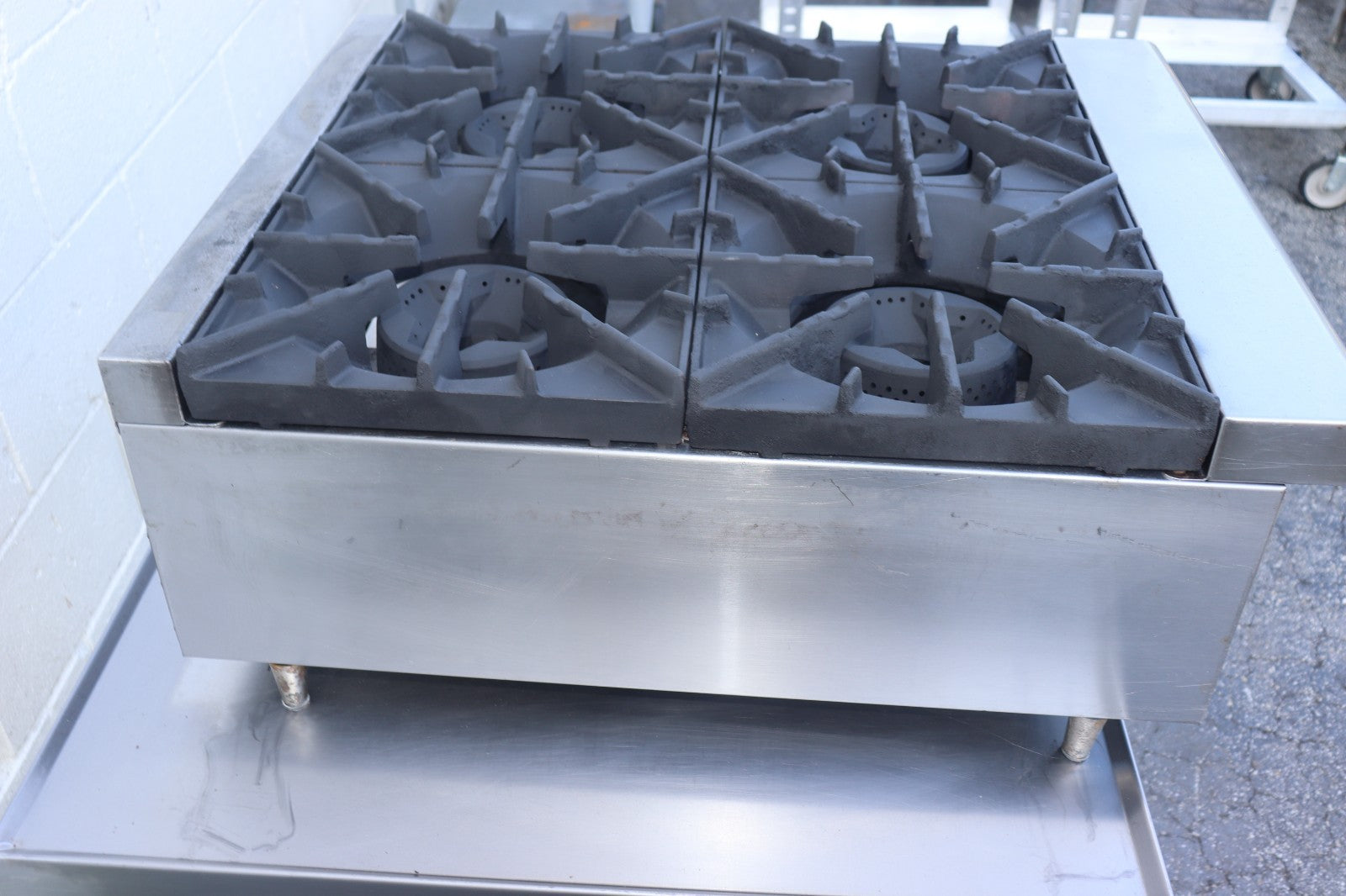 Turbo Air TAHP-24-4 24" Countertop Gas Hotplate w/ (4) Burners, Manual Cntrl