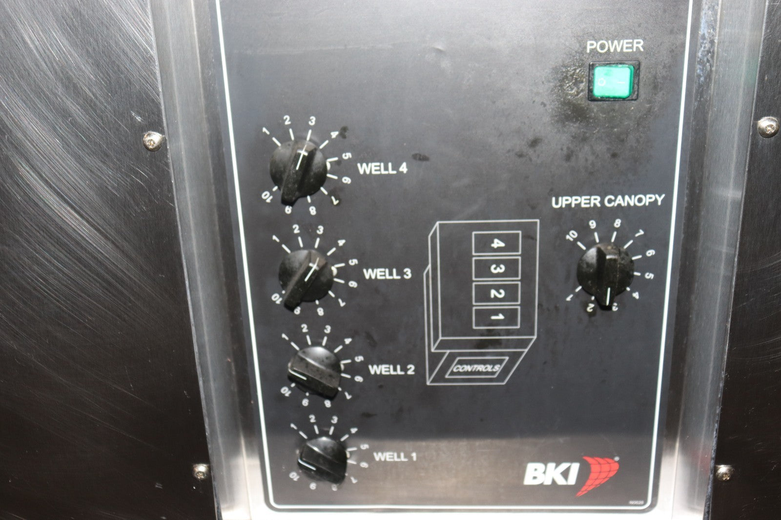 BKI MOBILE HOT FOOD MERCHANDISER - MHB-4- SELF SERVE WATERLESS 208V-1/3PH