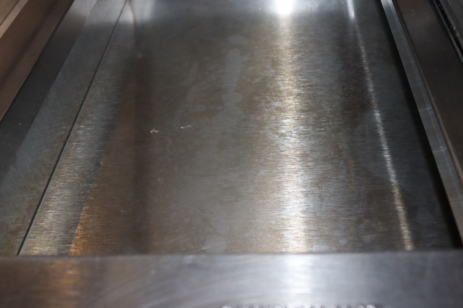 BKI MOBILE HOT FOOD MERCHANDISER - MHB-4- SELF SERVE WATERLESS 208V-1/3PH