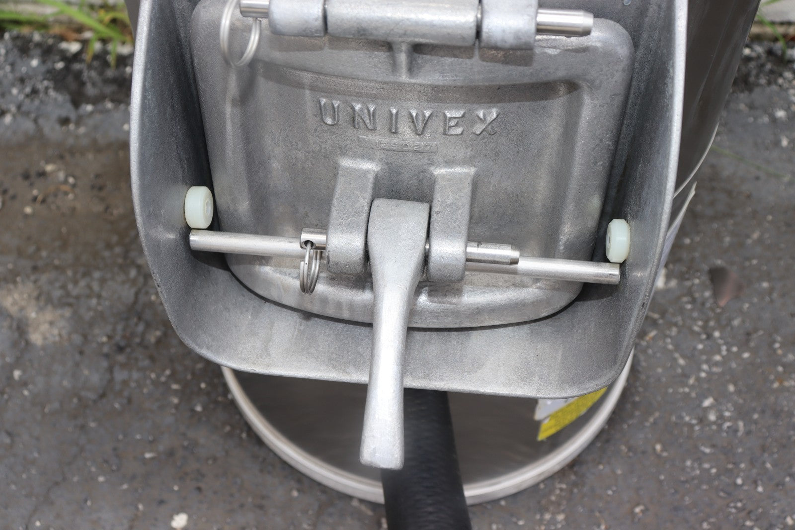 UNIVEX 20LB ELECTRIC PORTABLE VEGETABLE PEELER MODEL G-PEELER, CLEAN, USED