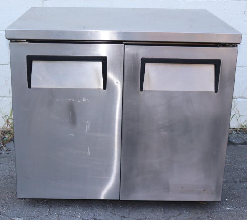True TUC-36-LP Undercounter Low Profile 2 Door Cooler, Clean