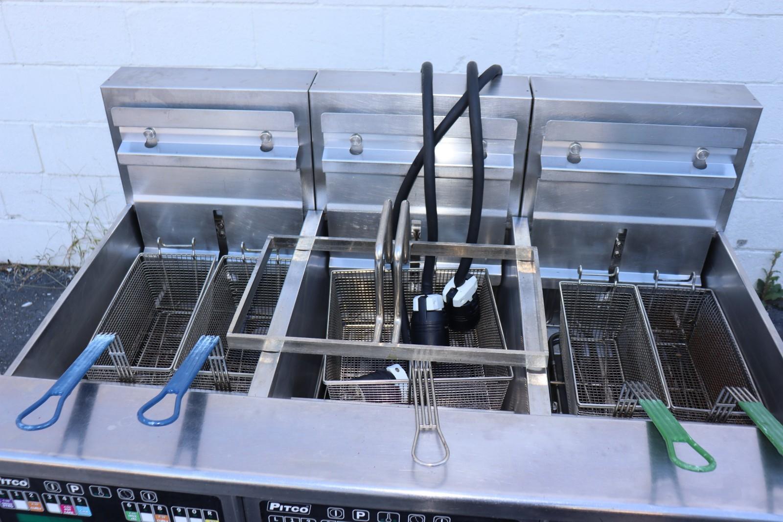 Pitco Electric 208V 3 Phase, 50 lbs, 3 Pot, SEH50, w/ Filtration System, CLEAN