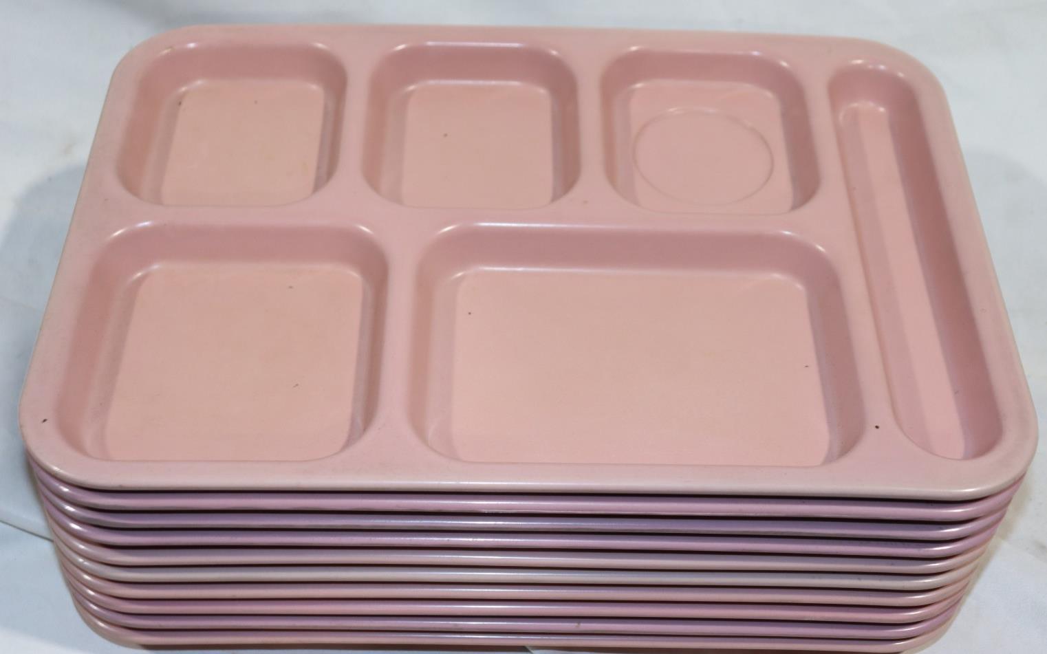 10 Pack - Carlisle 6 Compartment Cafeteria Food Tray Pink 14-1/2" x 10"