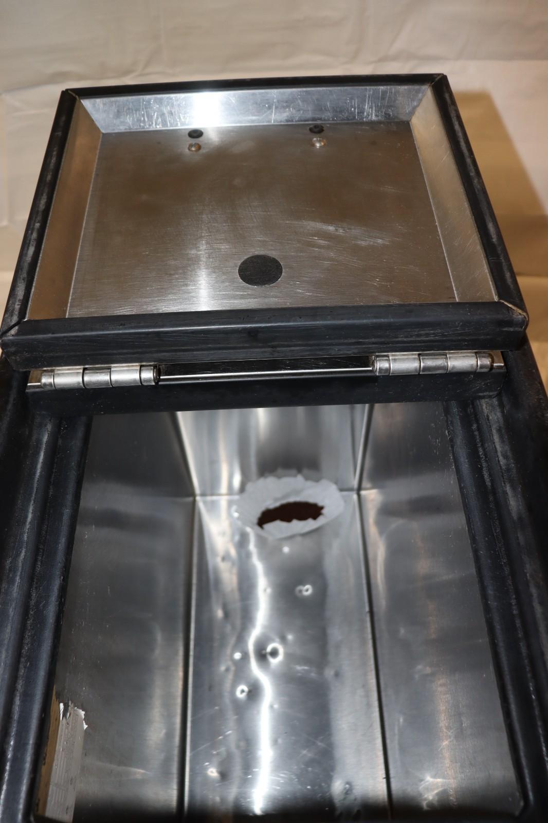 Used Silver King Commercial Freezer, Rolling, Flip Top, SKFS2/C1