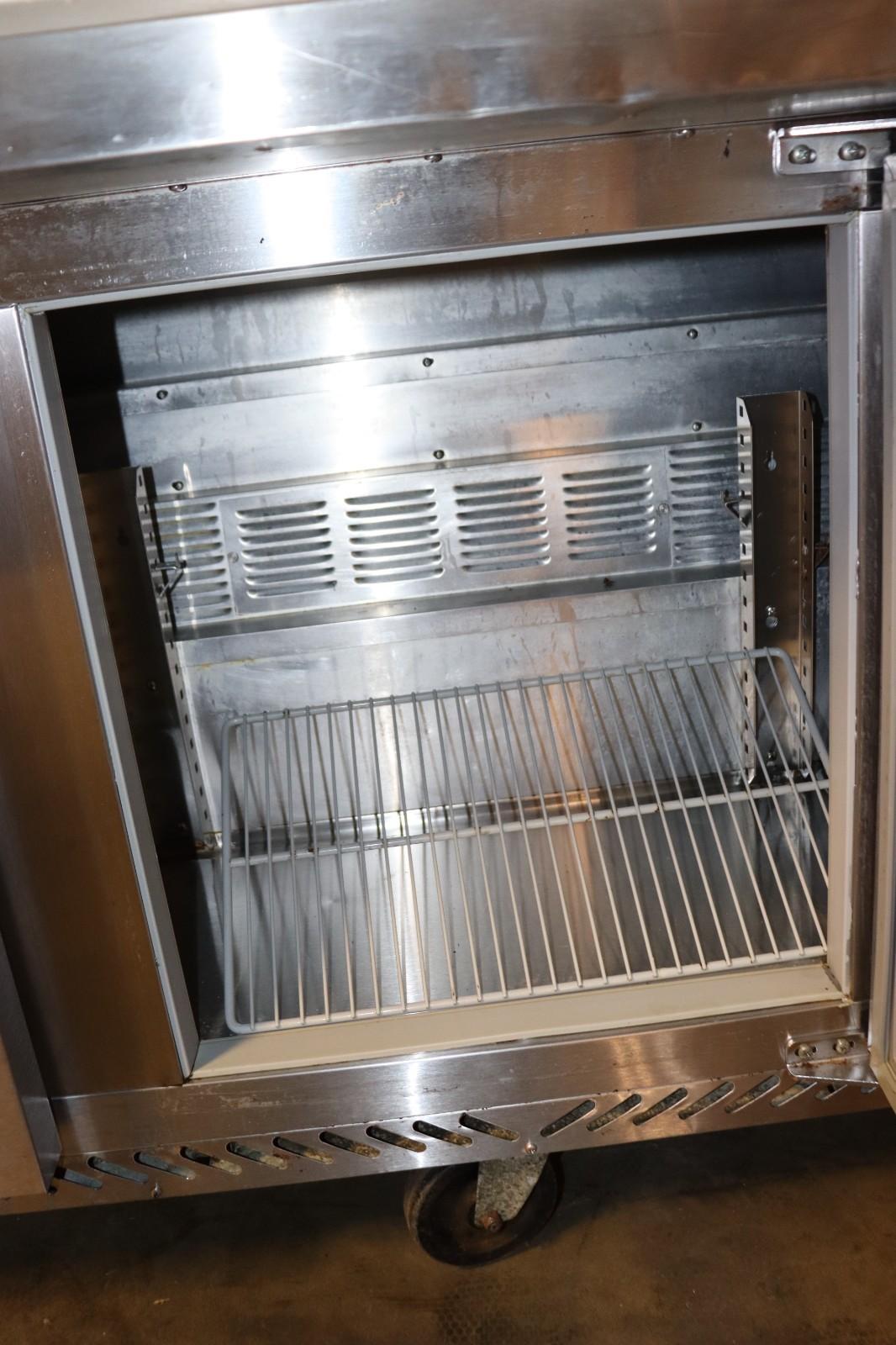 Victory Refrigeration VUR-72-18 Commercial Sandwich/Salad Prep Table, 3 Door