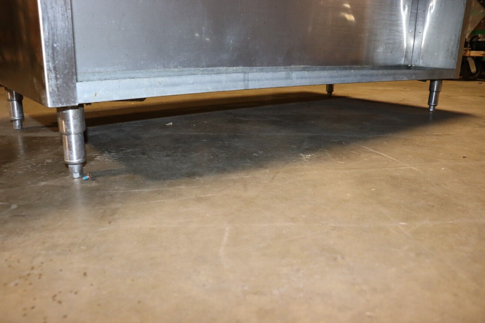 HEAVY DUTY, STAINLESS STEEL WORK/EQUIPMENT TABLE, W/ PAN STORAGE, 66"X32"