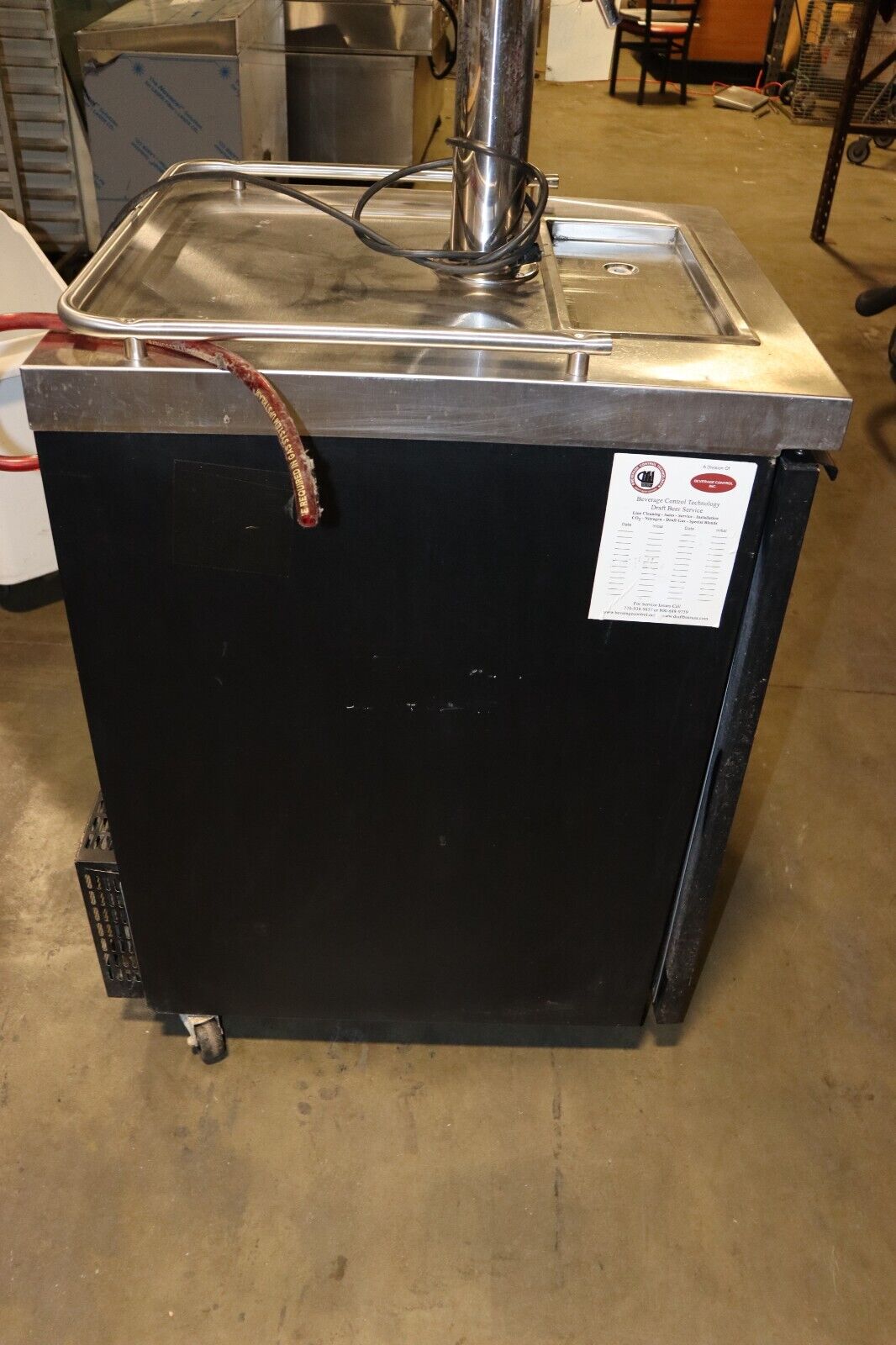 Micromatic MDD23 Direct Draw Keg Refrigerator, w/ 3 Taps on Casters,