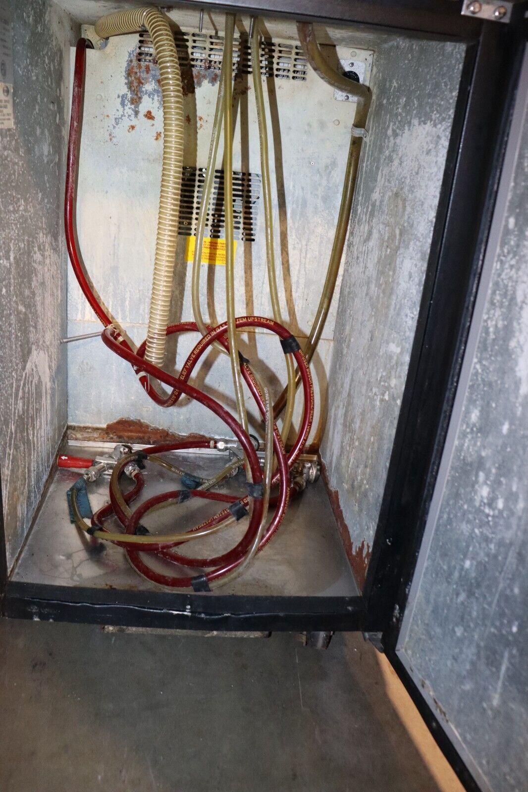 Micromatic MDD23 Direct Draw Keg Refrigerator, w/ 3 Taps on Casters,