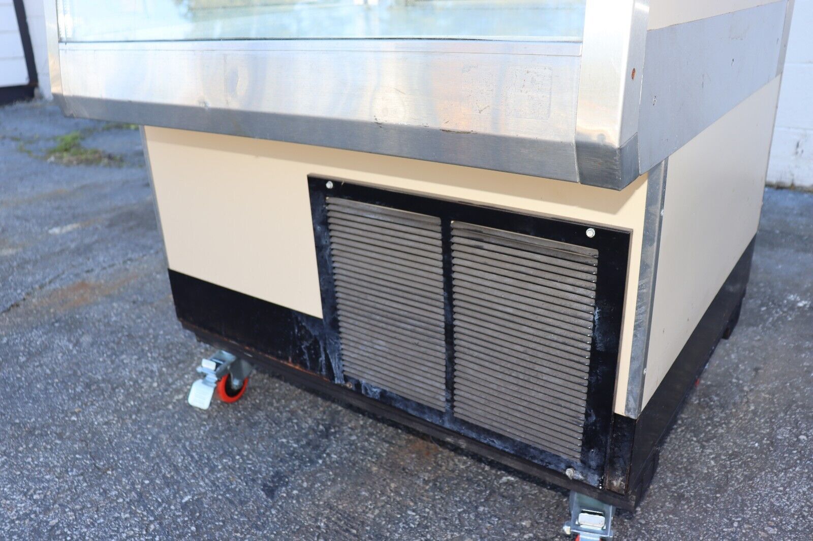 Federal 3150SC-2 31" Flat Glass Commercial Refrigerated Display Case, Used