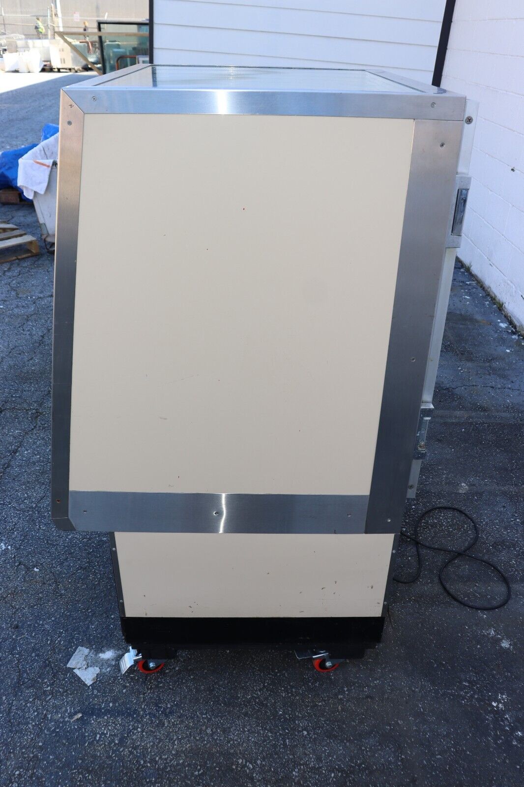 Federal 3150SC-2 31" Flat Glass Commercial Refrigerated Display Case, Used