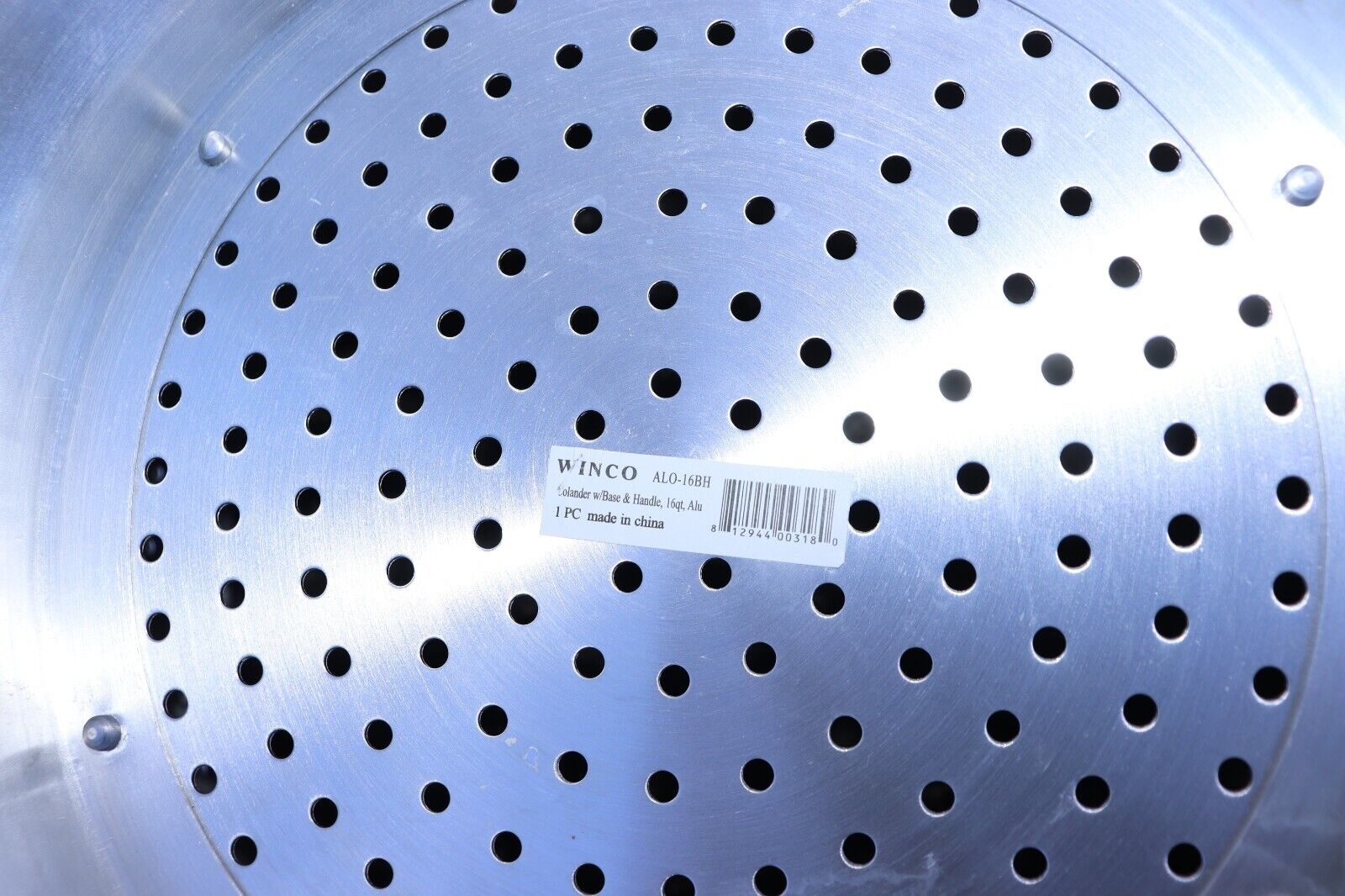 Winco ALO-16BH 16 qt Heavy Duty Aluminum Colander w/ Base Handles, Used