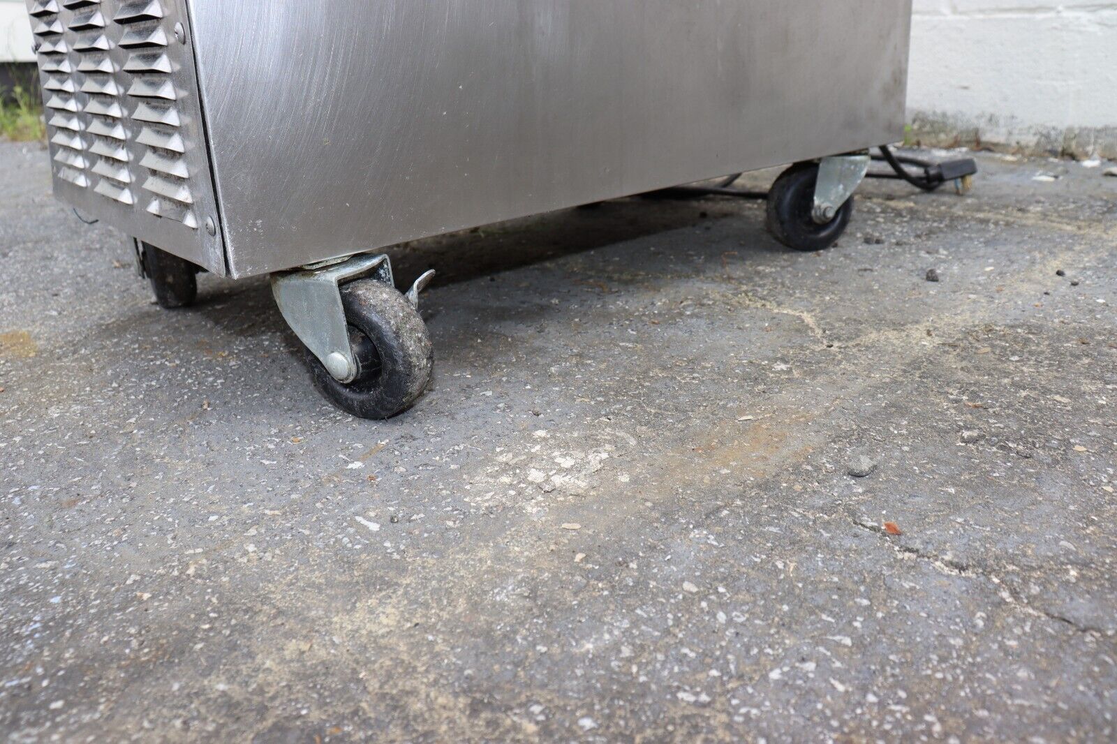 Silver King SKFS2/C1 Flip Door Ice Cream Mobile Freezer, Used, Tested