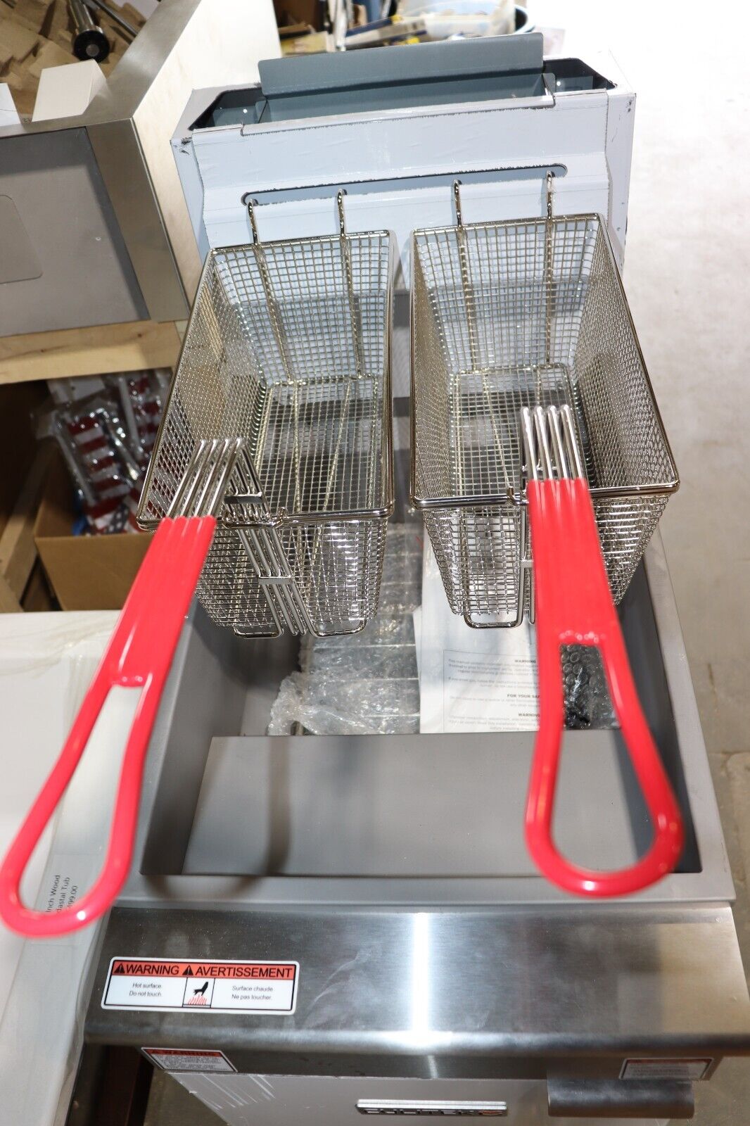 Culitek CULGF90NG 40 lbs Natural Gas Deep Fryer w/ Baskets and Accessories, NEW