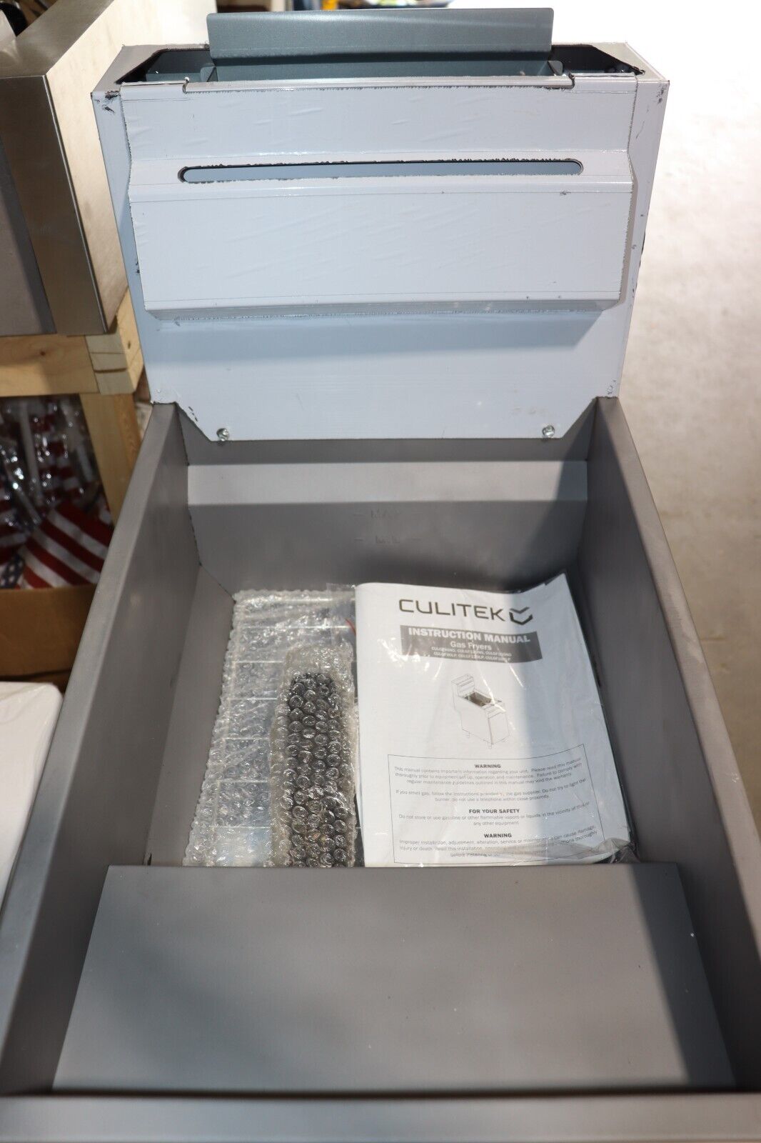 Culitek CULGF90NG 40 lbs Natural Gas Deep Fryer w/ Baskets and Accessories, NEW