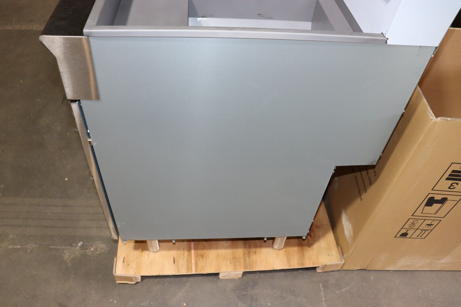 Culitek CULGF90NG 40 lbs Natural Gas Deep Fryer w/ Baskets and Accessories, NEW