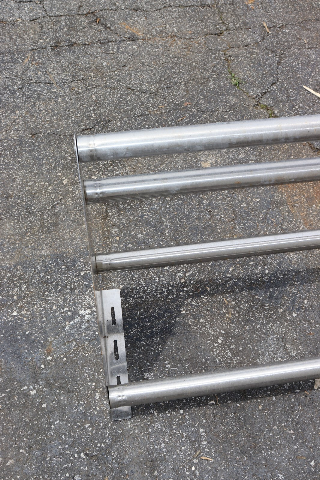 62" Wall Mount Stainless Steel Glass Dish Glass Rack Shelf Commercial Dishwasher