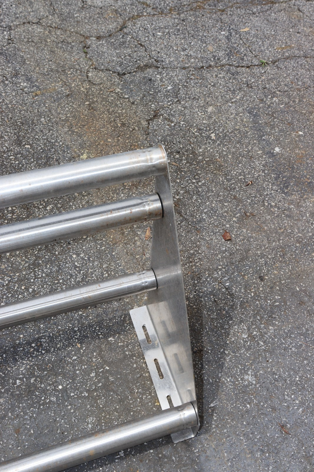 62" Wall Mount Stainless Steel Glass Dish Glass Rack Shelf Commercial Dishwasher