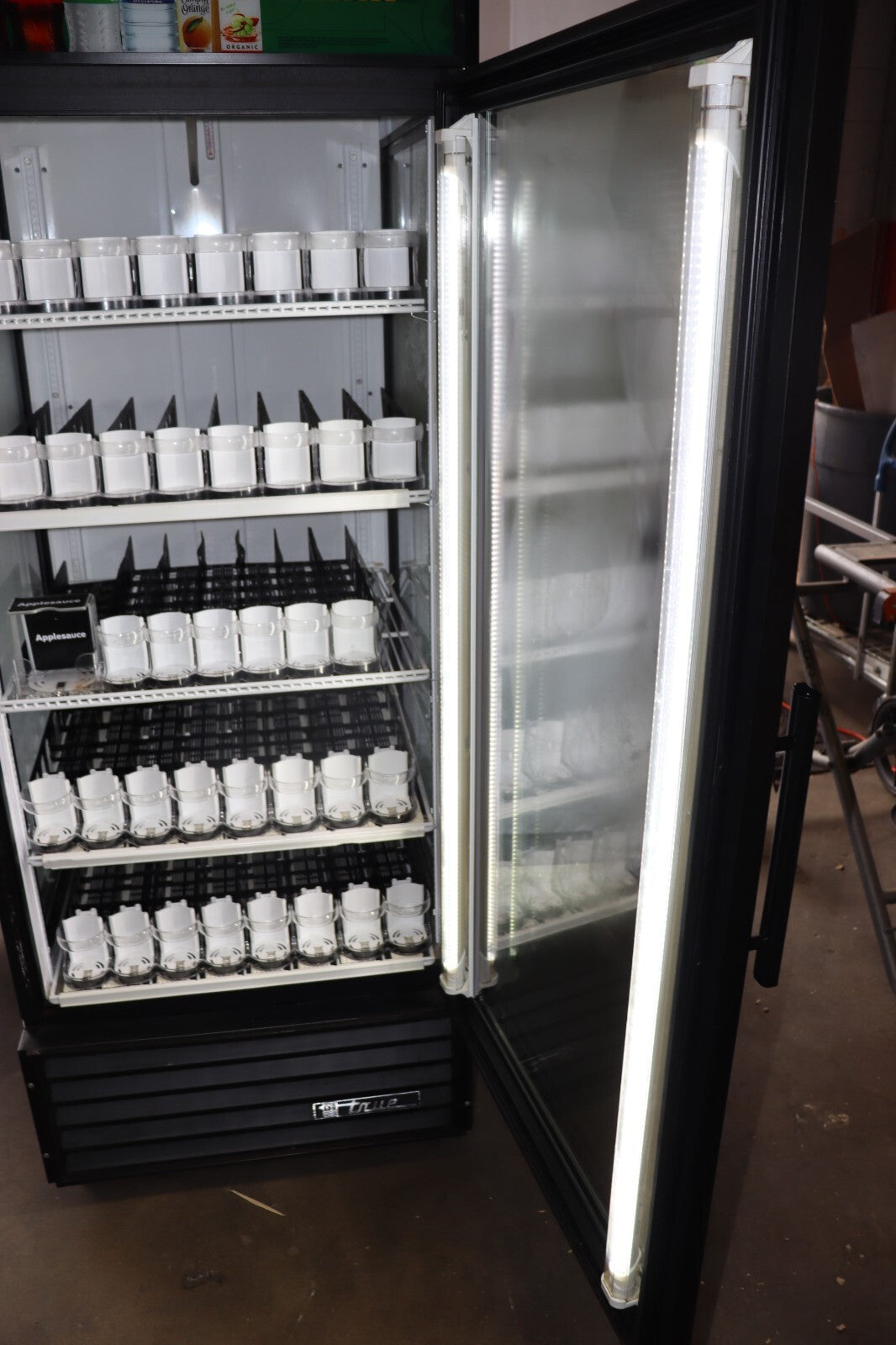 True GEM-26 Single Glass Door Refrigerator, Glass Sides, w/ Spring Loaders CLEAN