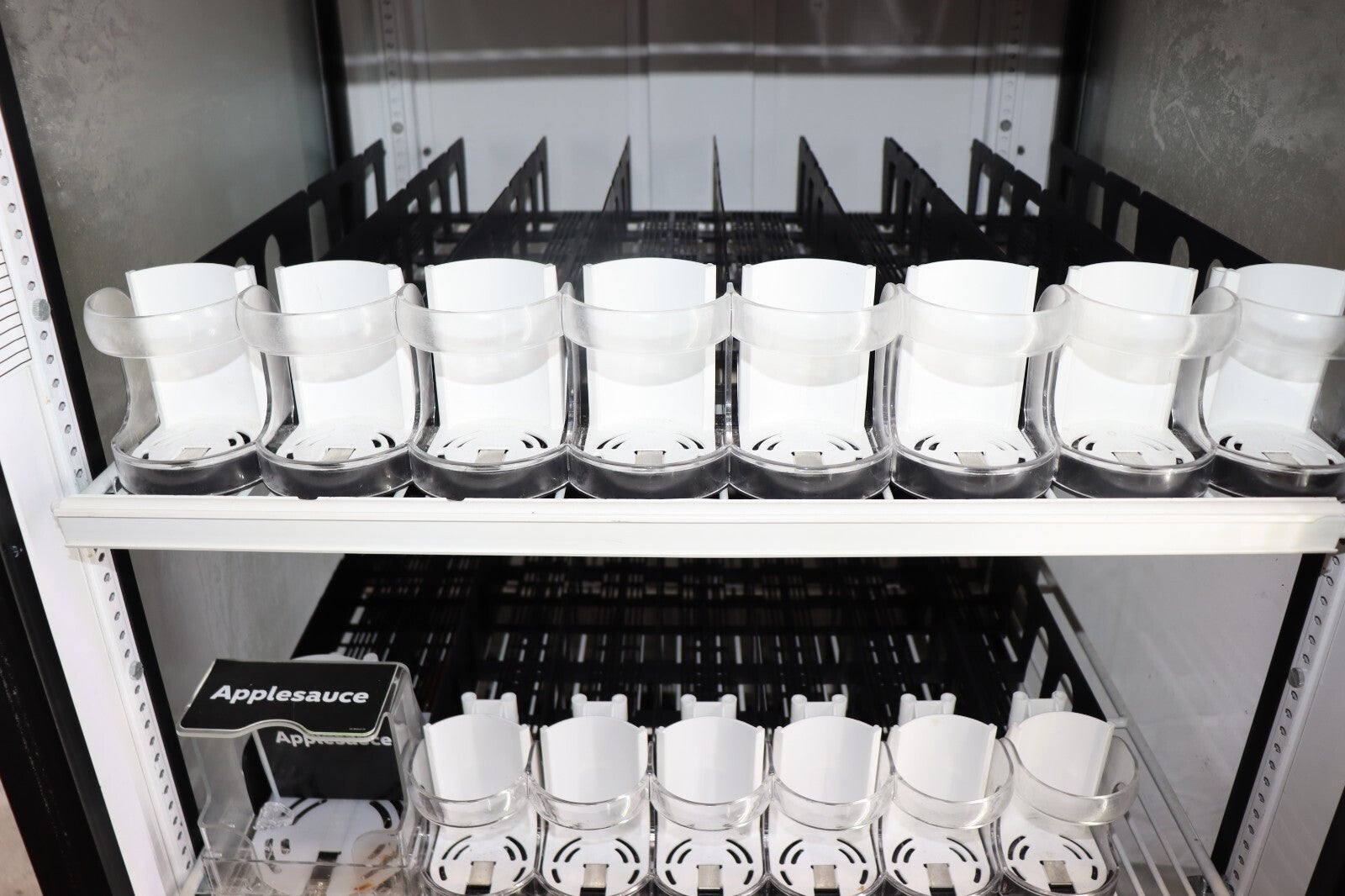 True GEM-26 Single Glass Door Refrigerator, Glass Sides, w/ Spring Loaders CLEAN