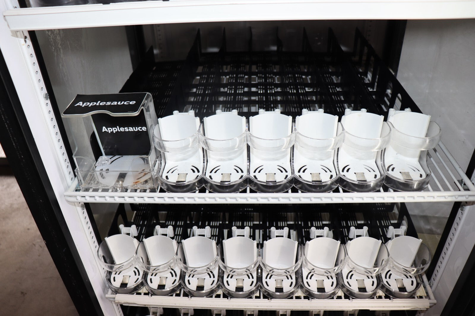 True GEM-26 Single Glass Door Refrigerator, Glass Sides, w/ Spring Loaders CLEAN