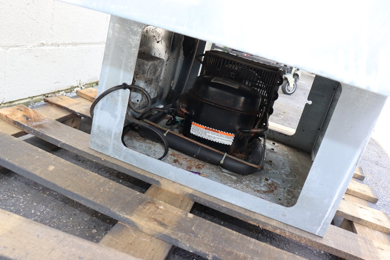 Atlas Metal WCMD-C-3 Refrigerated Drop-In Cold Food Well Unit, w/ Custom Shelf