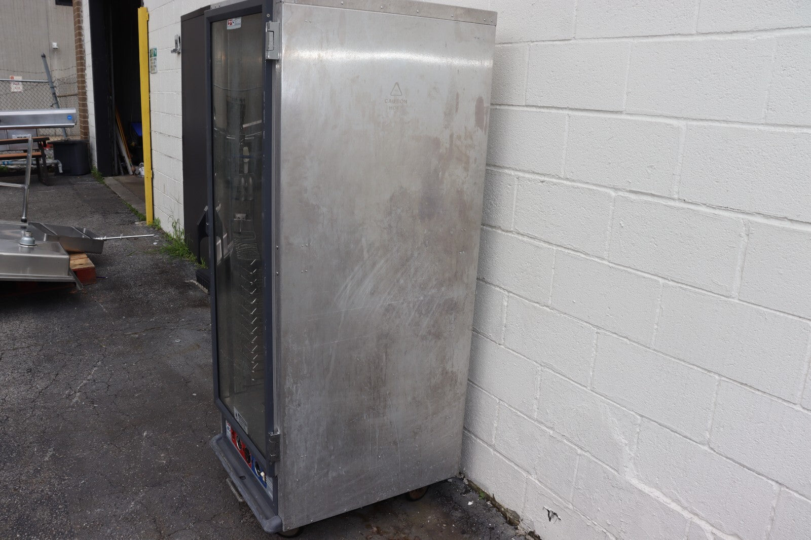 Metro C519-CFC-U 69.75" H Mobile Heated Holding & Proofing Cabinet Universal