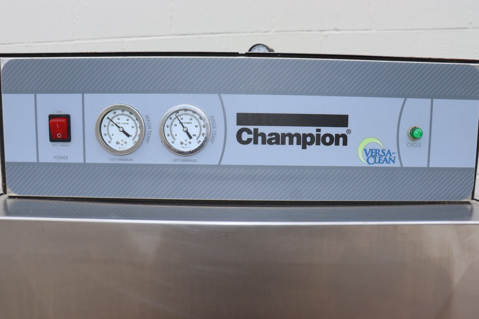 Champion DH2000 Versa Clean High Temperature Door Type Dishwasher 55 Racks / Hr