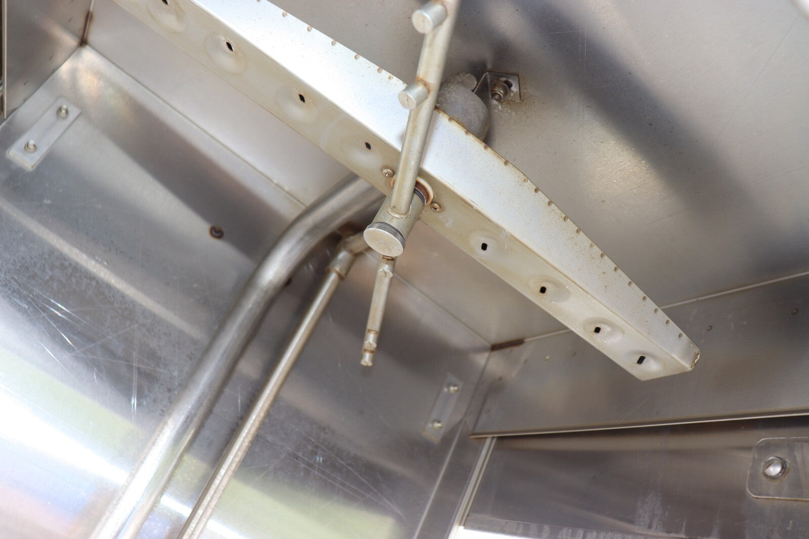 Champion DH2000 Versa Clean High Temperature Door Type Dishwasher 55 Racks / Hr