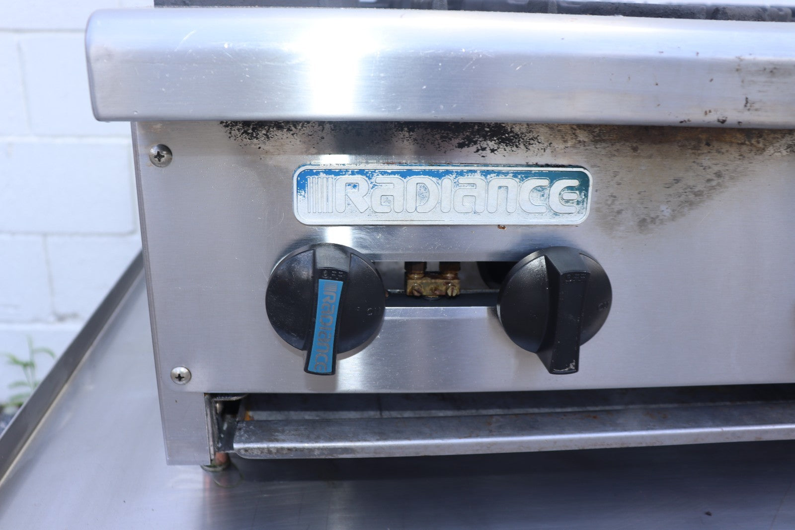 Turbo Air TAHP366 Radiance 36 in Open Top Hot Plate, Used
