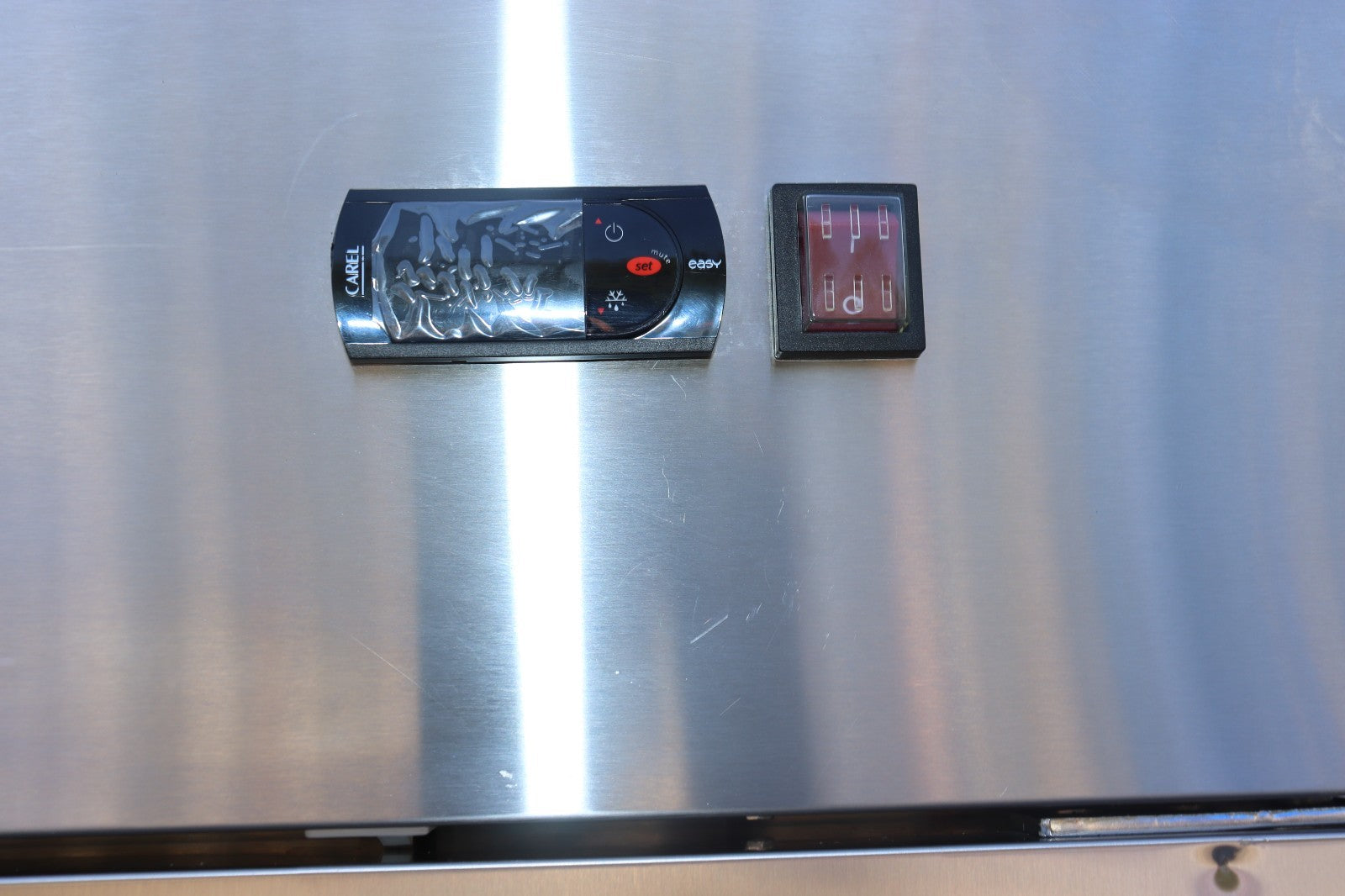 Norpole NP2R 54'' Two Section Solid Door Reach-In Refrigerator, Scratch & Dent