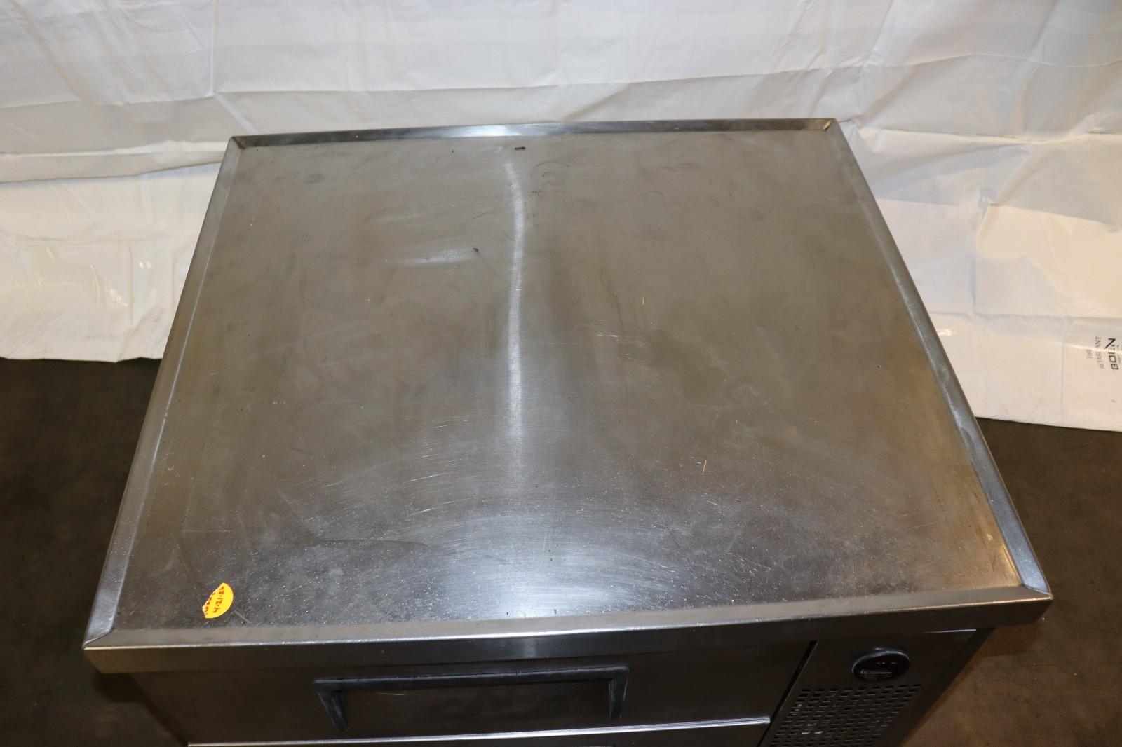 True TRCB-36 Refrigerated Chef Base, 2 Drawer, Used, Clean, Tested