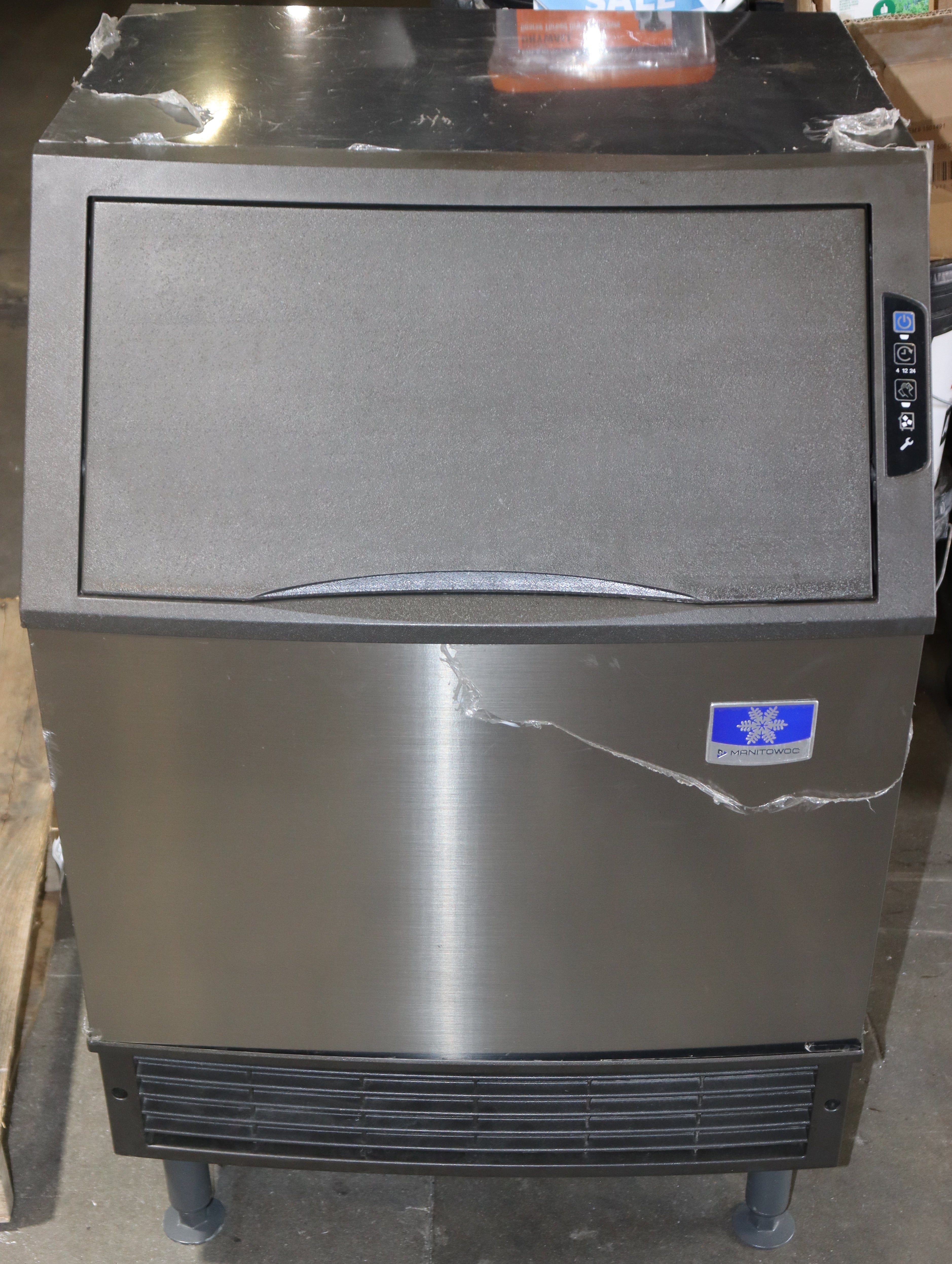 Manitowoc UDF0140A NEO Undercounter Ice Maker Air Cooled Self Contained 135 lb