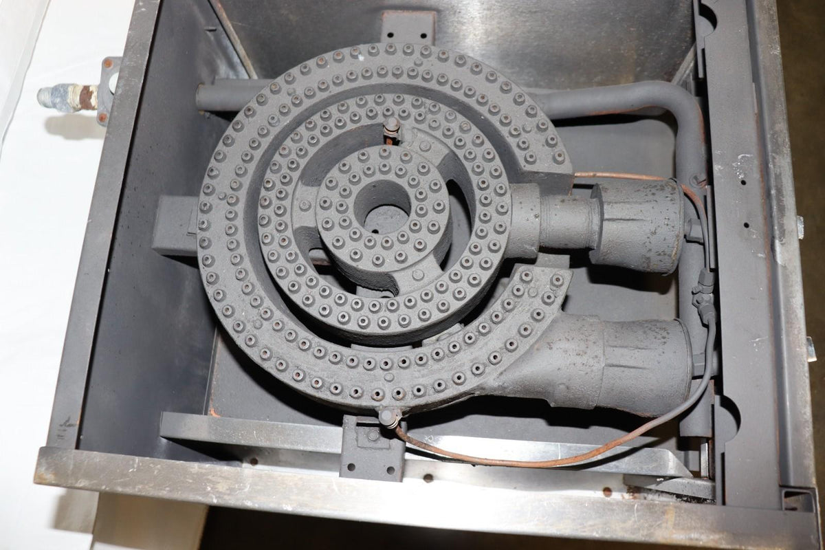 Imperial ISPA18 18 in 1Burner Gas Stock Pot Range, Floor Model, Used, Clean - NMB Restaurant Equipment